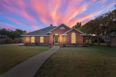 814 Dogwood St, Robinson, TX 76706