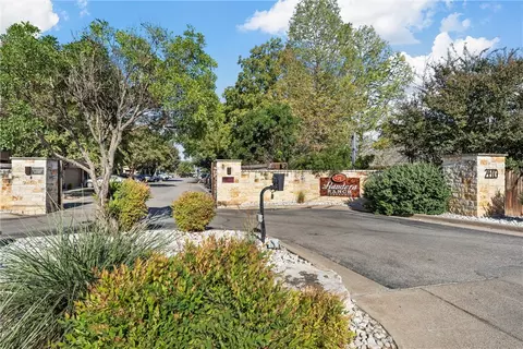 2410 S 2nd St #736, Waco, TX 76706