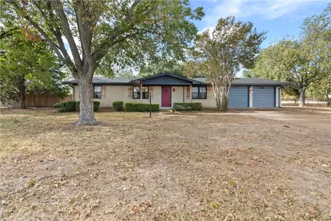 8504 China Spring Rd, Waco, TX 76708