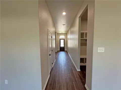 137 Lasso Loop, Lorena, TX 76550 photo 11