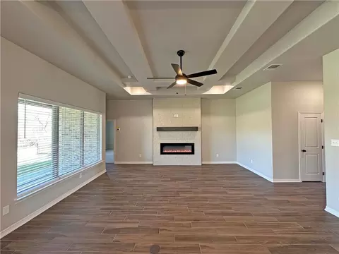 137 Lasso Loop, Lorena, TX 76550 photo 4