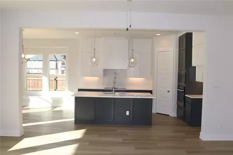 Kitchen - 2205 Paddington Way, Lorena, TX 76655 photo 2 of 2