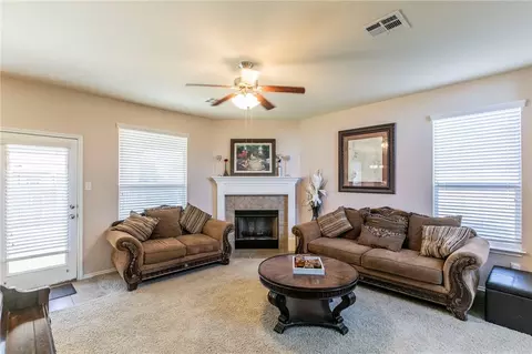 6729 Mundo Dr, Waco, TX 76712