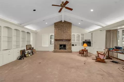 Living - 4000 N 30th St, Waco, TX 76708 photo 1 of 4
