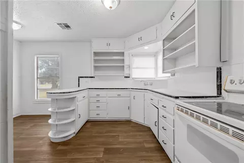 2926 Pine Ave, Waco, TX 76708 photo 5