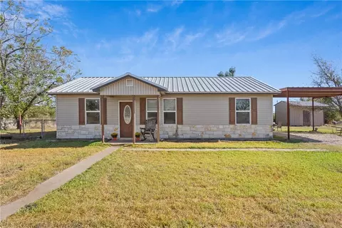 111 Gurley Ln, Eddy, TX 76524