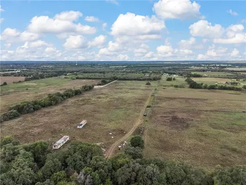 918 Wagoner Rd, Waco, TX 76705 photo 8