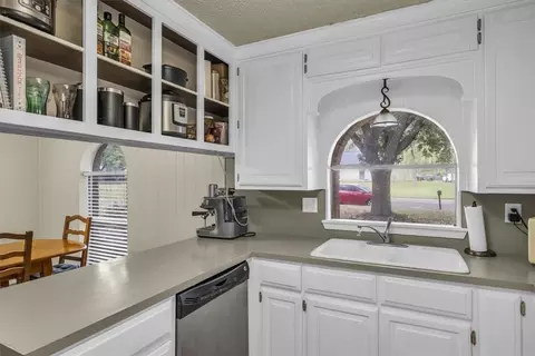Kitchen - 200 Opal St, Hewitt, TX 76643 photo 3 of 4