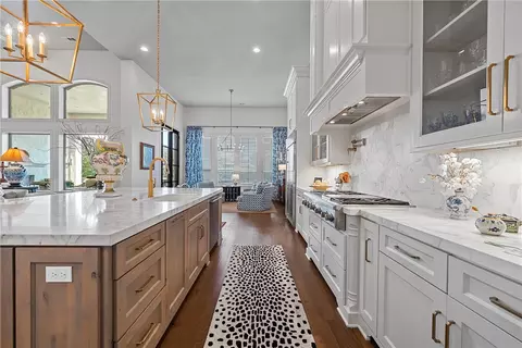Kitchen - 7050 Ledge Stone Dr, Mcgregor, TX 76657 photo 6 of 7