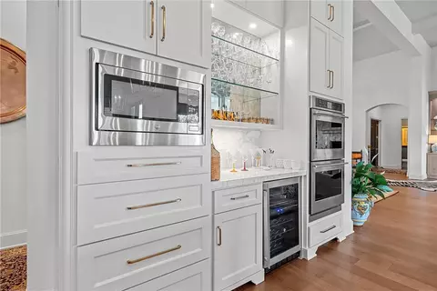 Kitchen - 7050 Ledge Stone Dr, Mcgregor, TX 76657 photo 5 of 7