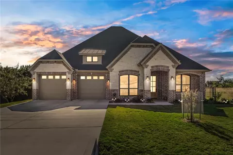 19047 White Bluff Dr, Whitney, TX 76692