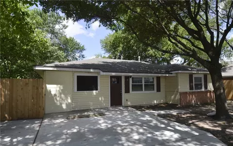 105 Virginia Dr, Waco, TX 76705