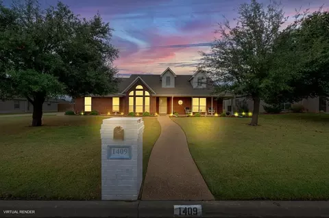 1409 Laurel Park Dr, Robinson, TX 76706
