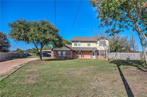 1044 W Elm Mott Dr, Elm Mott, TX 76640