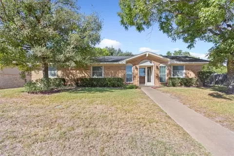 13733 Harbor Dr, Woodway, TX 76712