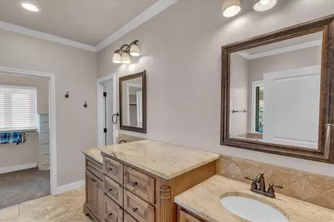 125 Emmalyn Dr, Hewitt, TX 76643 photo 9