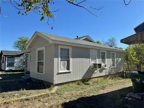 2716 Live Oak Ave, Waco, TX 76708 photo 3