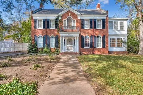 2411 Austin Ave, Waco, TX 76701