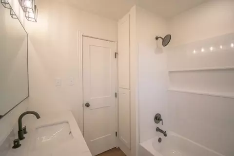 512 Arthur St, Mcgregor, TX 76657 photo 9