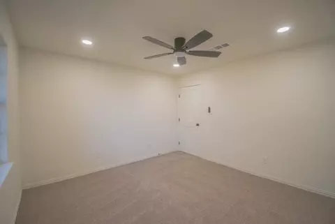 512 Arthur St, Mcgregor, TX 76657 photo 11