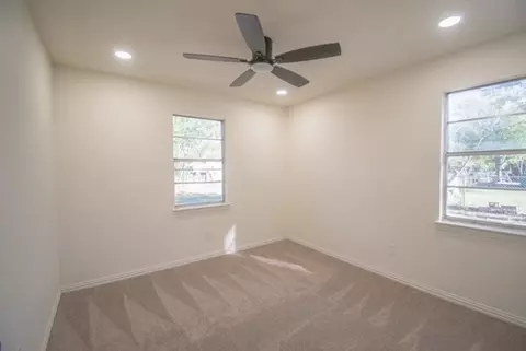 512 Arthur St, Mcgregor, TX 76657 photo 7