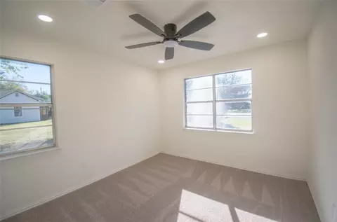 512 Arthur St, Mcgregor, TX 76657 photo 6