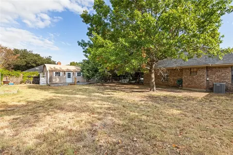 Exterior - 26 Buttercup Cir, Waco, TX 76708 photo 17 of 18