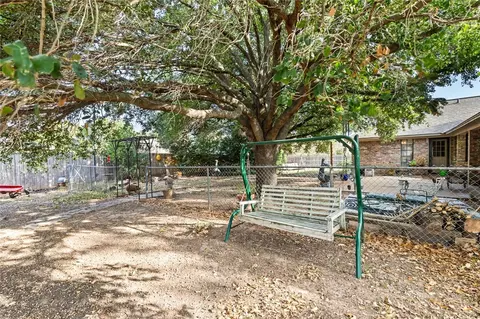 Exterior - 26 Buttercup Cir, Waco, TX 76708 photo 16 of 18