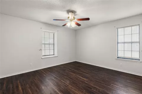 Bedroom - 26 Buttercup Cir, Waco, TX 76708 photo 3 of 5