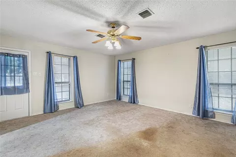 Living - 26 Buttercup Cir, Waco, TX 76708 photo 5 of 6