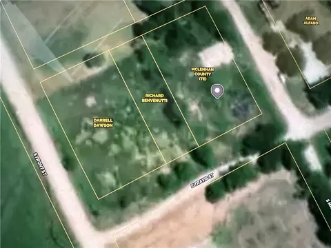 209 E Travis Ave, Mart, TX 76664