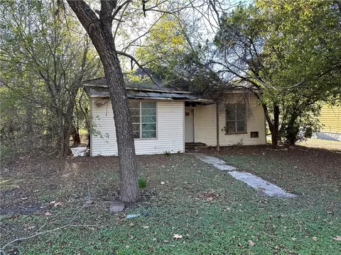 405 N Waco St, Mart, TX 76664