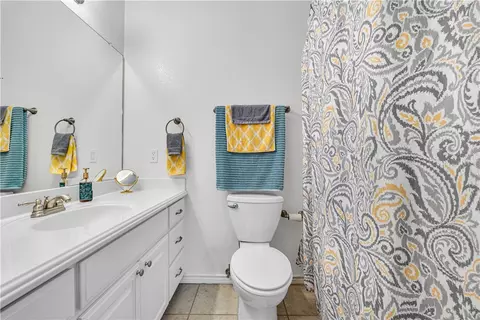 Bath - 554 Southern Vw, Lorena, TX 76655 photo 6 of 6