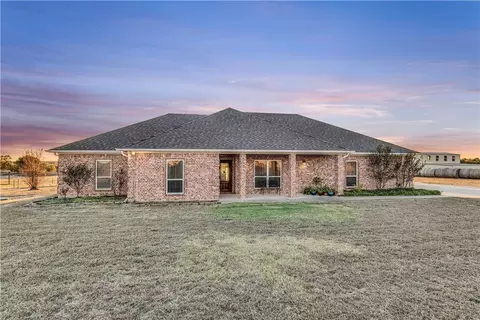 Exterior - 554 Southern Vw, Lorena, TX 76655 photo 3 of 4