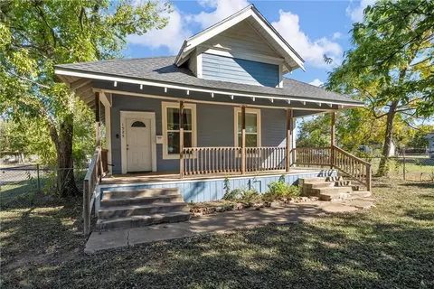 1525 N 6th St, Waco, TX 76707