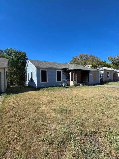 1909 Bell St, Waco, TX 76711