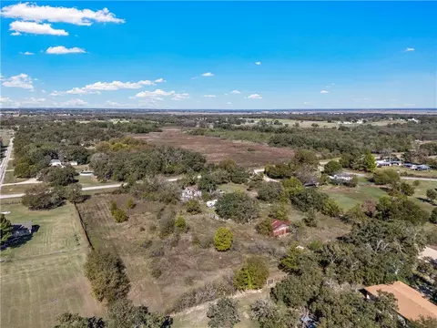 1056 E Central, Golinda, TX 76655 photo 3