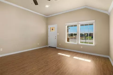 2510 Yoder Ln, Waco, TX 76706 photo 6