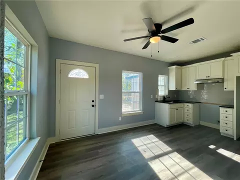 618 Monroe St, Mcgregor, TX 76657 photo 38