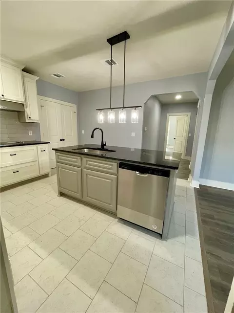 618 Monroe St, Mcgregor, TX 76657 photo 14