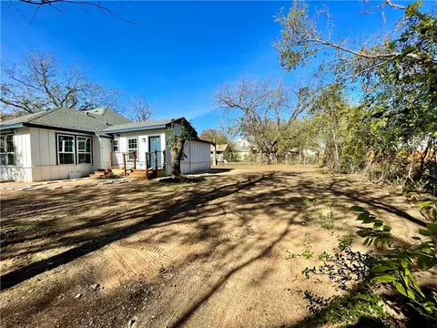 618 Monroe St, Mcgregor, TX 76657 photo 45