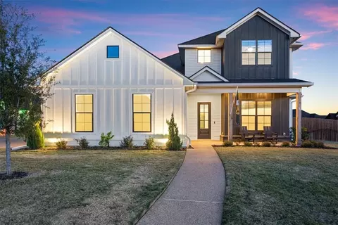 2208 Cushman St, Lorena, TX 76655