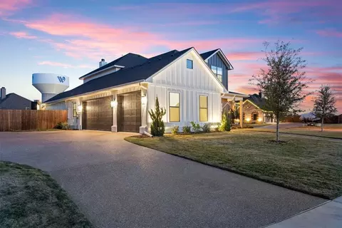 Exterior - 2208 Cushman St, Lorena, TX 76655 photo 12 of 12