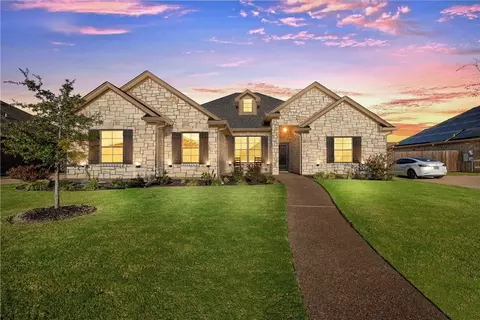 409 Sagebrush Ln, Mcgregor, TX 76657