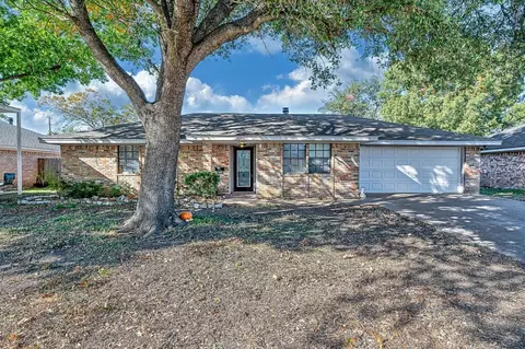 717 Dogwood St, Robinson, TX 76706