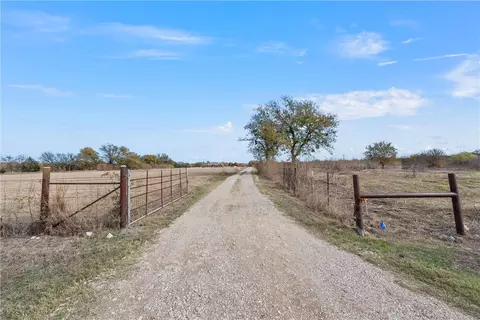 750 Fern Valley Rd, Waco, TX 76708 photo 2