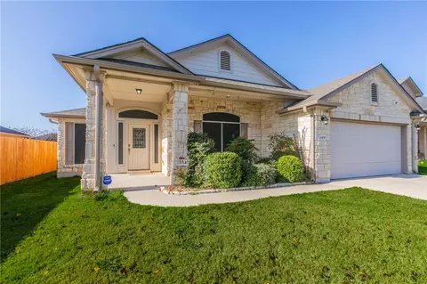 9408 Centennial Dr, Waco, TX 76708