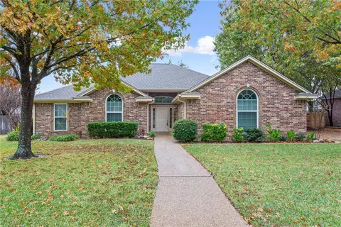 1324 Radisson Dr, Hewitt, TX 76643