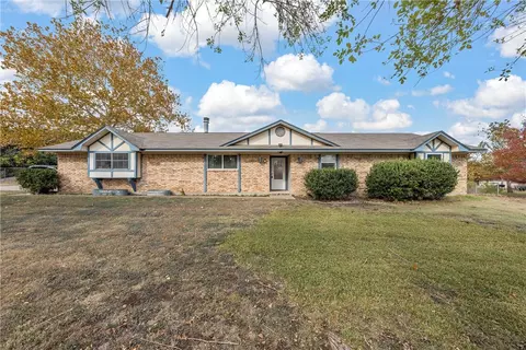 253 Terrace Dr, Bruceville, TX 76630