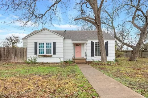 410 8th St, Moody, TX 76557